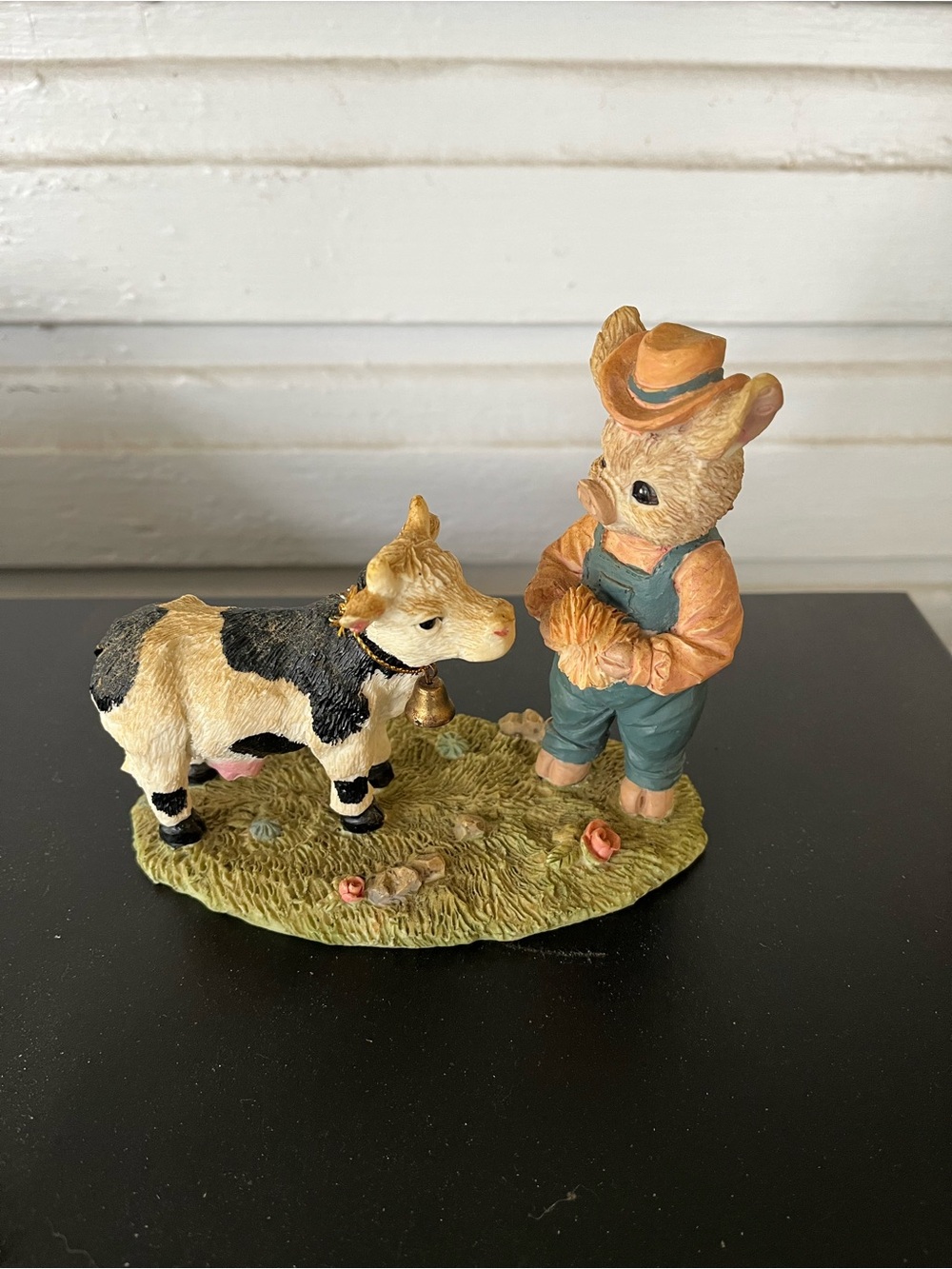 Farmer Pig With Cow Figurine tabletop decor